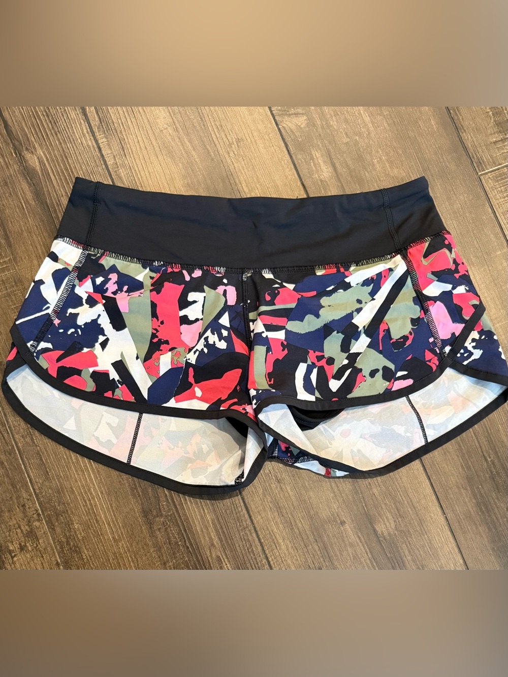 Lululemon Speed Up Shorts Size 4 Multicolor Abstract Print Running Athletic